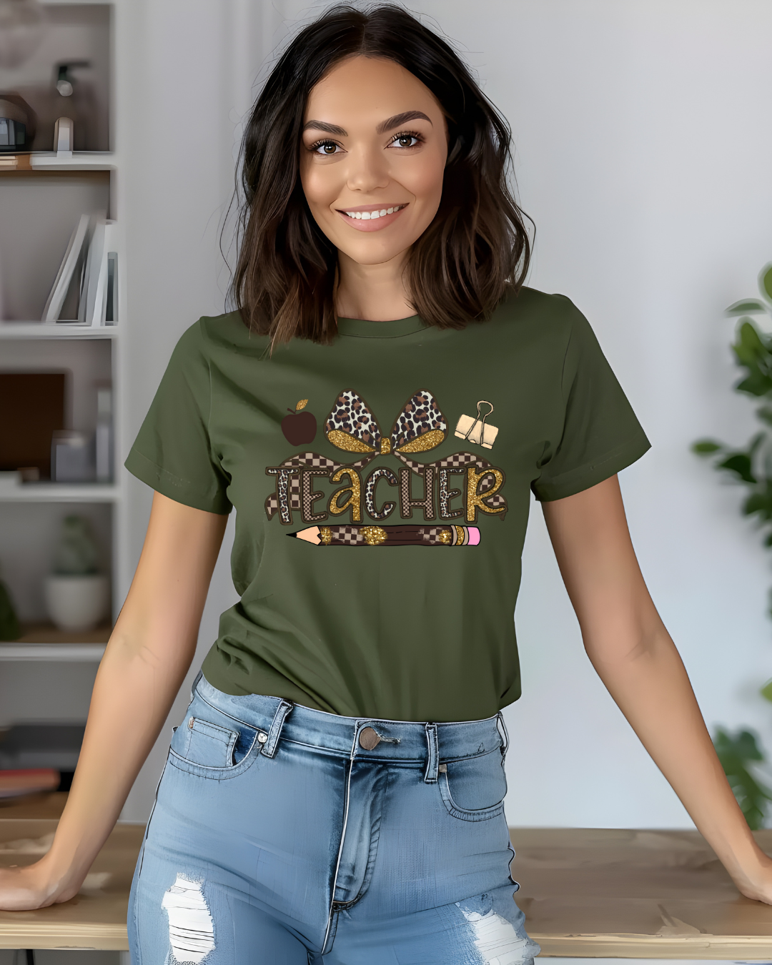 Leopard Print Teacher T-Shirt – Cute Teacher Graphic Tee for Back to School